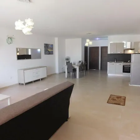 Paradise * Għajnsielem