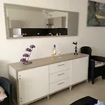 Paradise Apartment *
