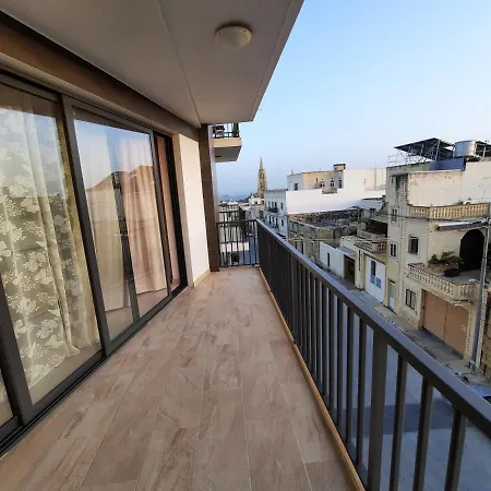 Apartment Paradise *