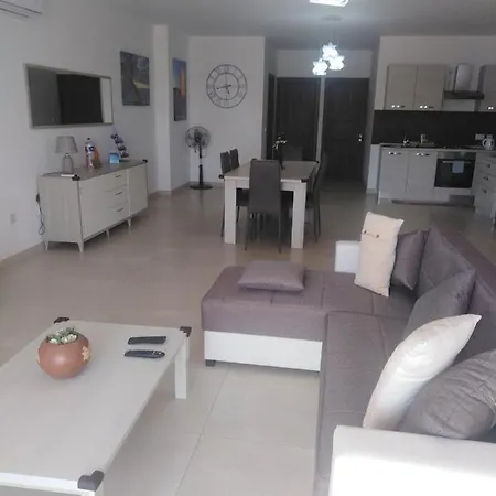 Paradise Apartment