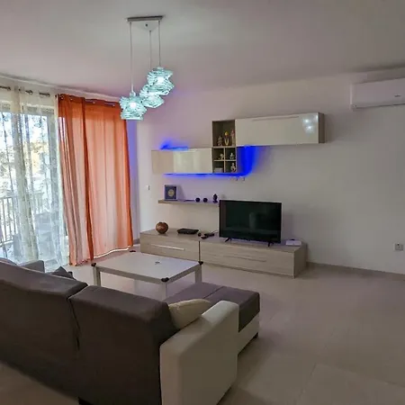 Paradise Ghajnsielem