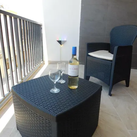 Apartment Paradise *