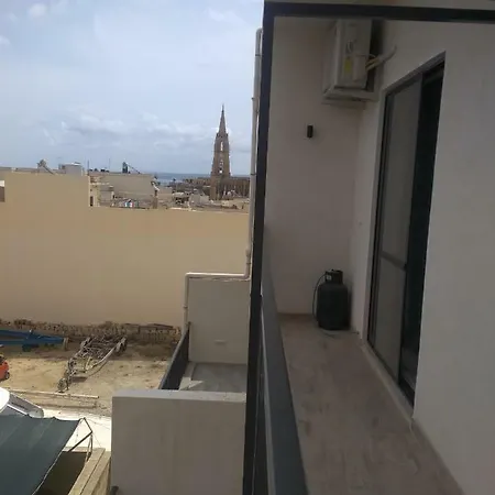 Paradise * Ghajnsielem