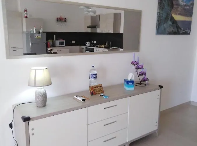 Paradise 아파트 Għajnsielem