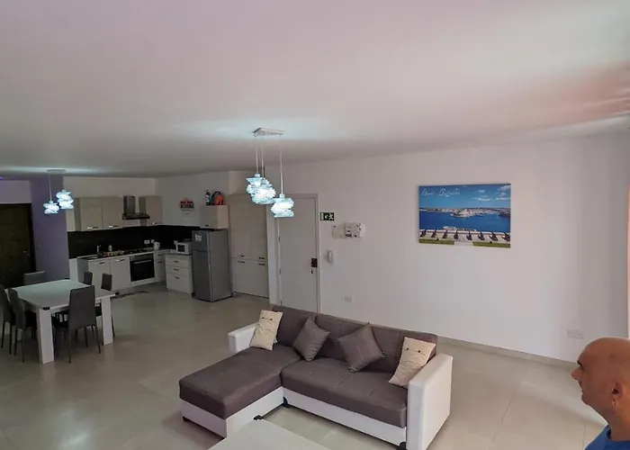 아파트 Paradise Għajnsielem