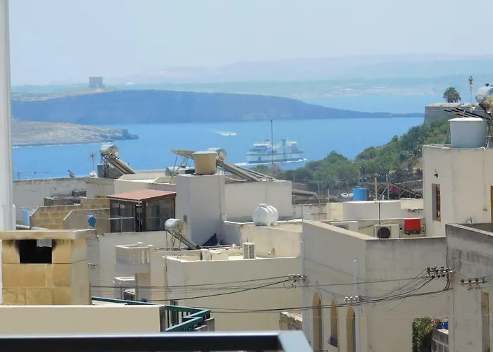 아파트 Paradise Għajnsielem